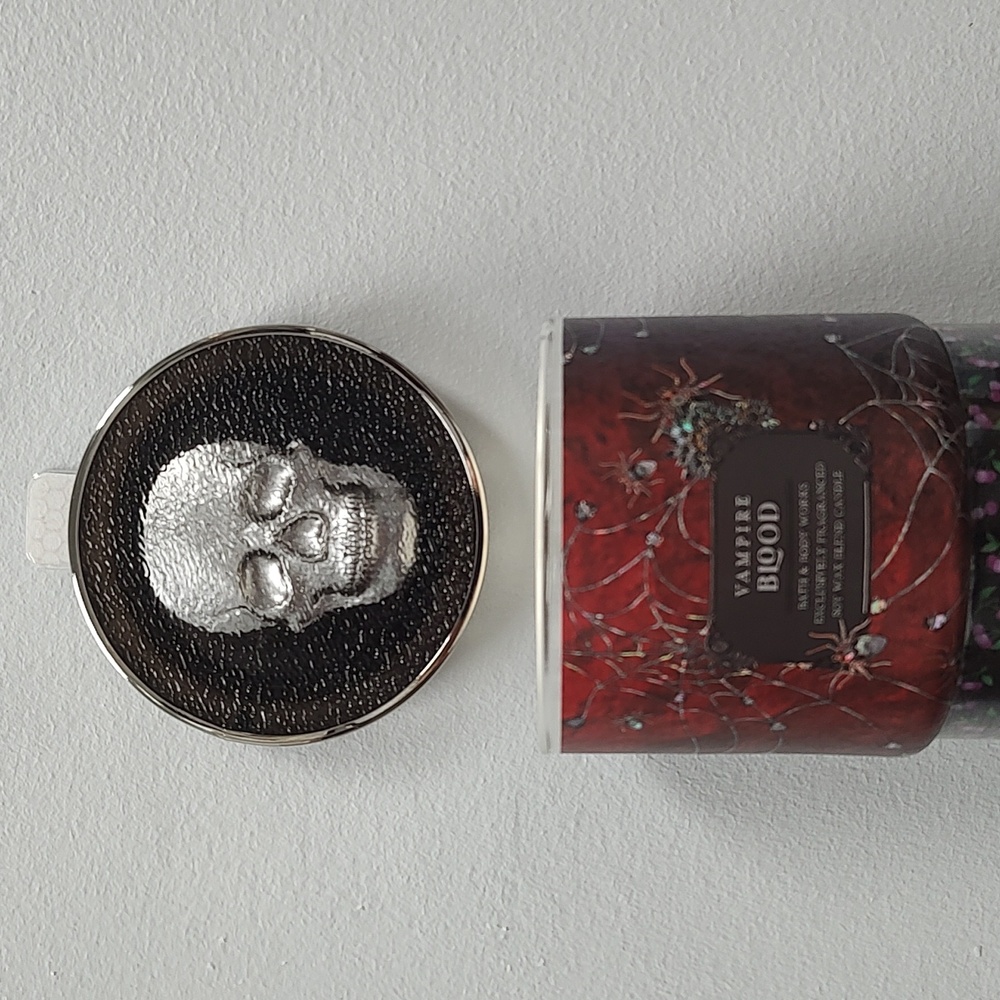 Bath & Body Works VAMPIRE BLOOD 3-Wick Candle with Novelty Skull Lid